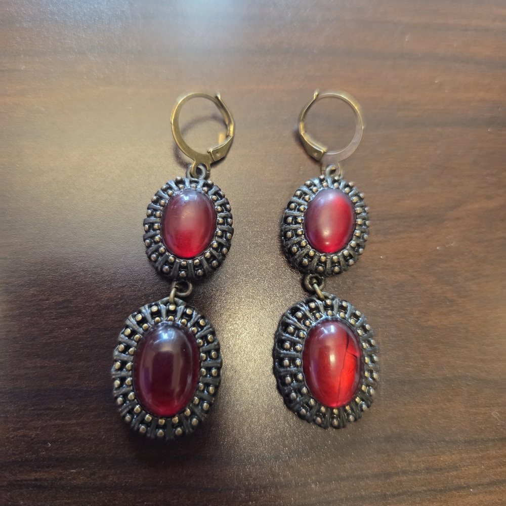 Vintage Nina Ricci Avon Earrings: Ruby Red Boho Dangle Drop - Picture 3 of 6